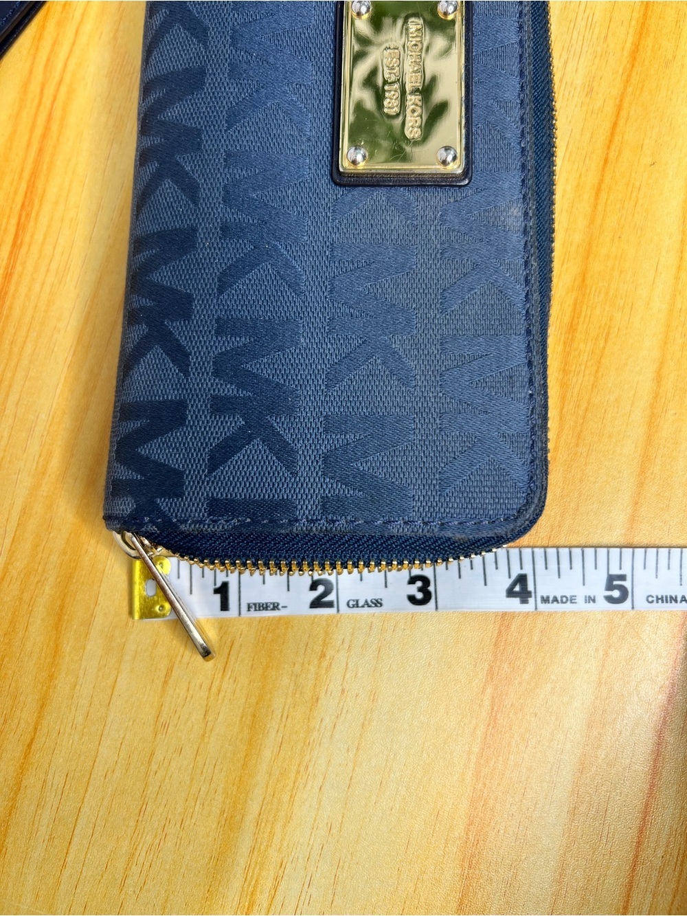 Michael Kors Jet Set Continental Zip Around Wallet/Wrist - Picture 13 of 16